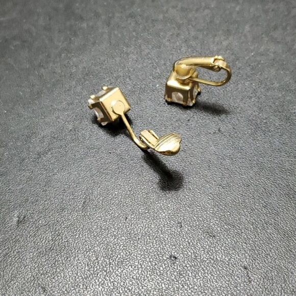 Gold tone rhinestone clip on earrings - Picture 6 of 7